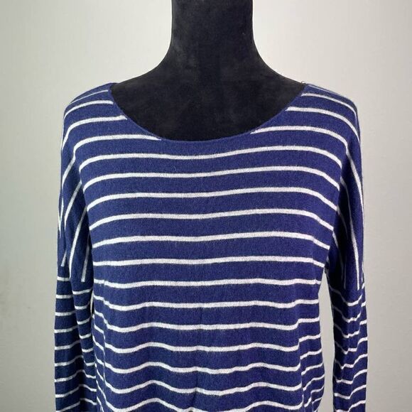 Vince Women’s Blue‎ White Striped Wool Cashmere Drop Shoulder Sweater Size S - Picture 2 of 9